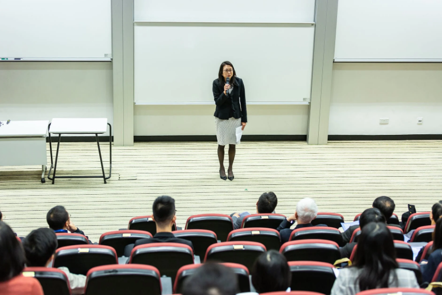 厦门英语成人英语学习班(成人如何学习英语)