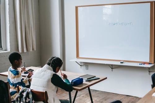 重庆六年级英语辅导班哪家好(小学英语的学习方法)