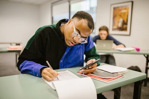 合肥日本留学培训班(小学出国留学好不好)