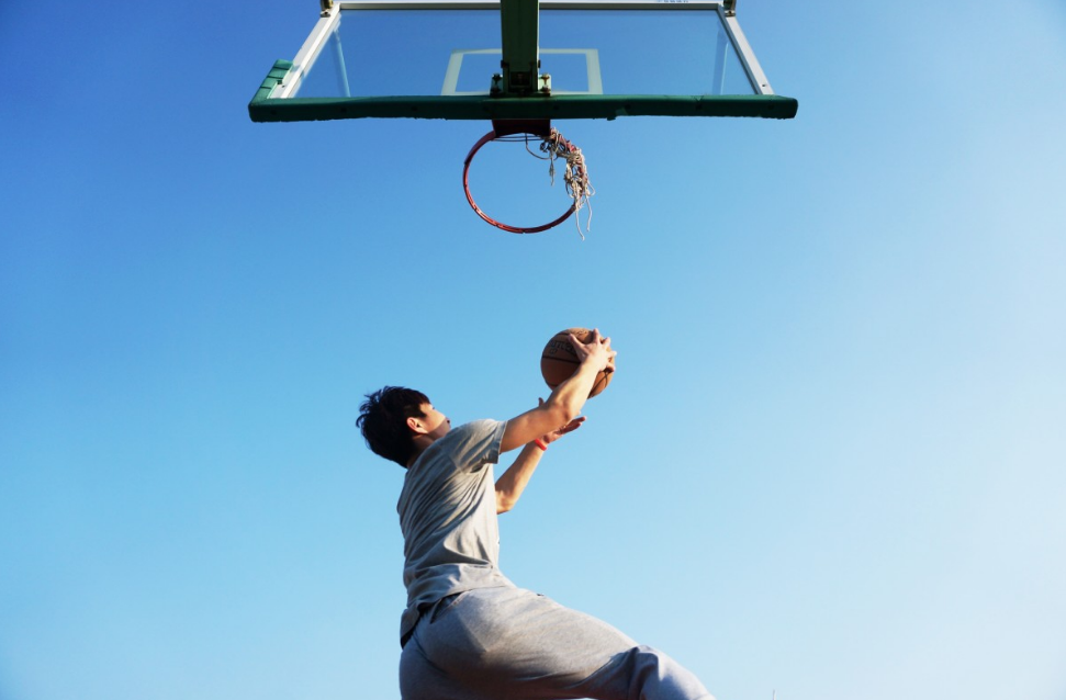 天津青少年篮球培训(为什么要让学篮球)
