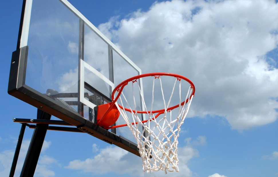 天津河西区桃园街附近哪里有少儿篮球培训班(学打篮球还有哪些好处呢)_发布时间: