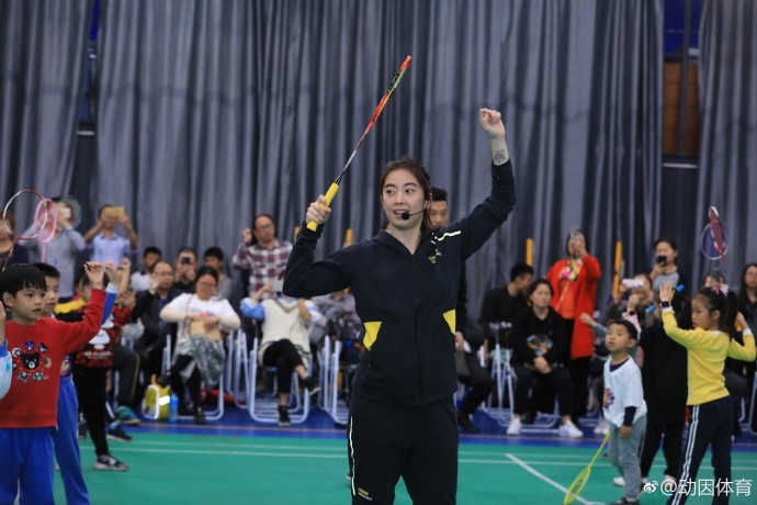 北京二里庄哪里有学儿童羽毛球的培训班(少儿羽毛球的训练中期)