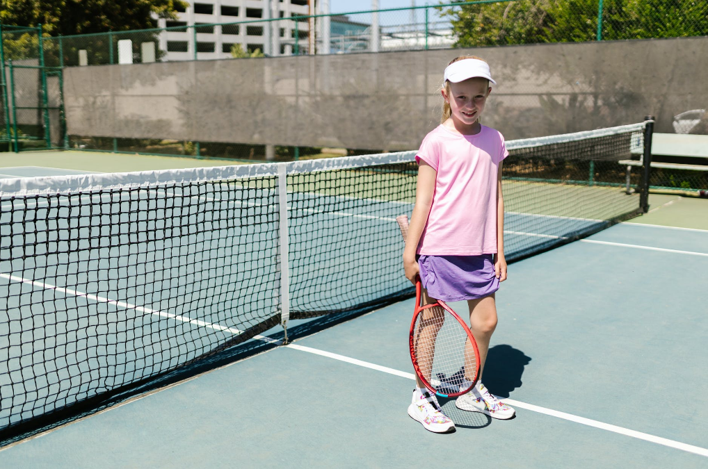 上海宝山区青少年网球培训有哪些(女生学网球好吗)
