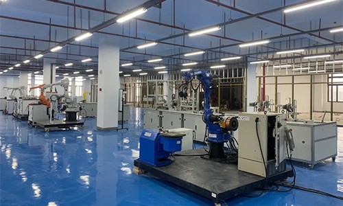上海工业电焊机器人培训(机器人应用还比较简单)