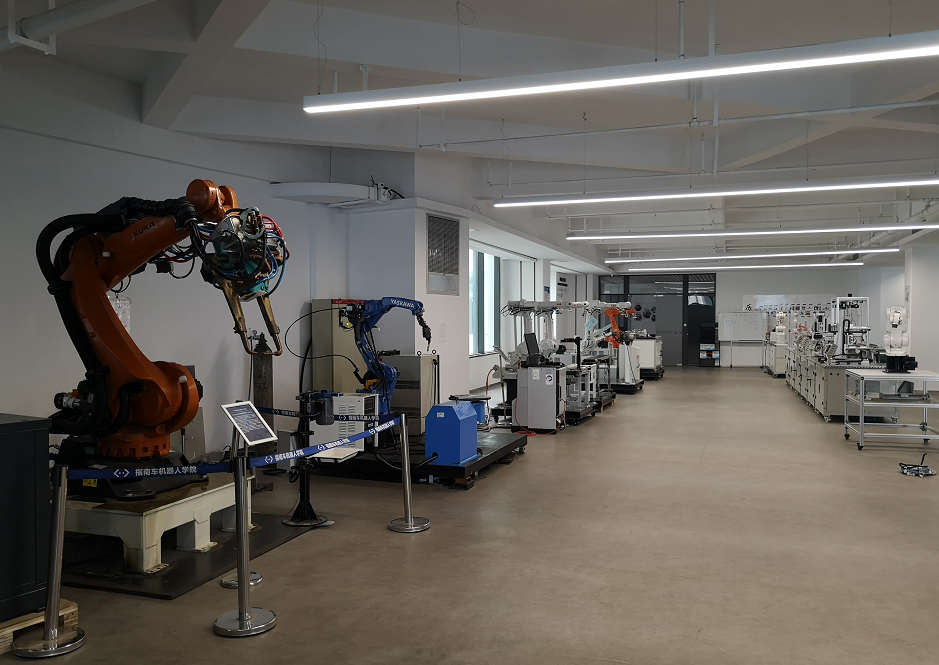 广州增城人气*十焊接机器人培训学校排名(对工业机器人疑问)