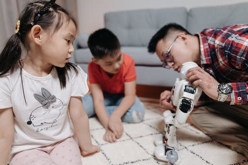 杭州人气*10激光焊接机器培训推荐(工业机器人概念)