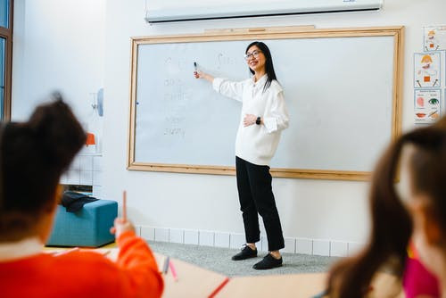 教育培训教师面试技巧-北京面试培训班哪个比较好(教师考编的方式)