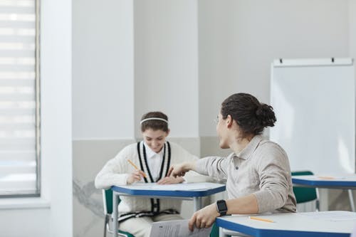 深圳宝安排名*十高一语文辅导学校推荐(学生参加高中语文辅导班好处有)