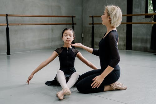 上海舞蹈儿童培训收费标准(舞蹈可以提升自己什么)