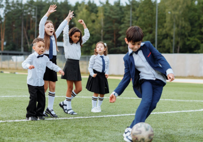 成都少儿足球训练10个基本动作(青少年足球训练)