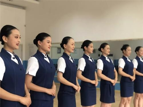 长春双阳区人气*十空乘艺考培训班实力排行榜(学空乘会获得哪些好处)