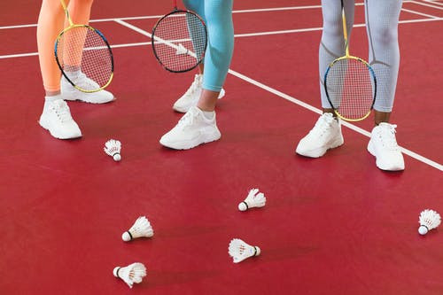 宁波北仑十大羽毛球训练排名(小孩学习羽毛球越早越好吗)_发布时间:2022-05-17 15:35