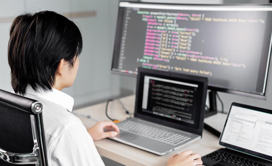 2023广州排行榜十佳的10大web前端开发培训机构名单出炉(如何成为合格的前端开发师)